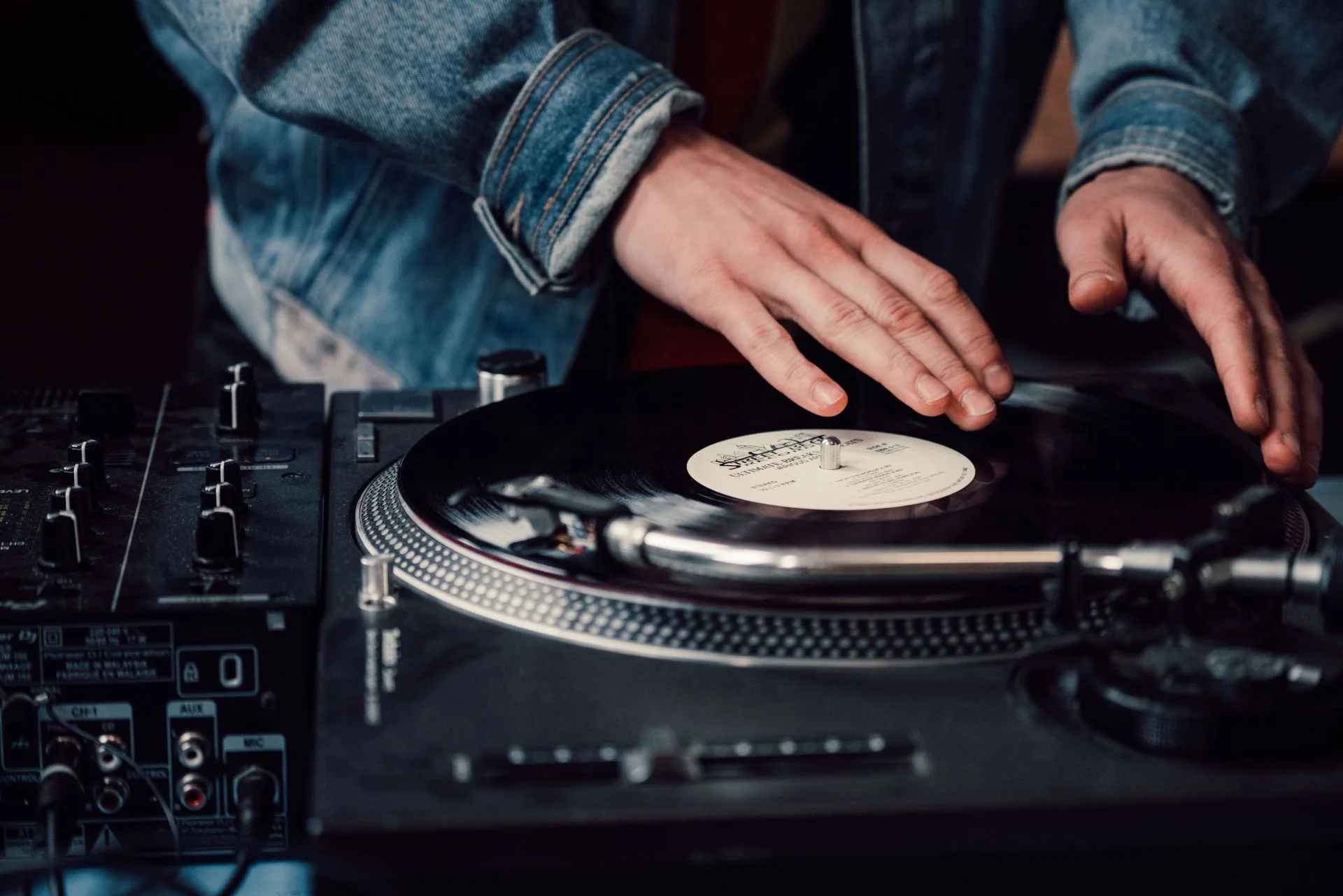 Stop Turntable Rumble with Proper Isolation Feet